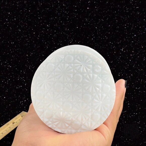 Vintage Indiana Glass Daisy and Button White Milk Glass Top Hat Catch Bowl VTG - Picture 11 of 15